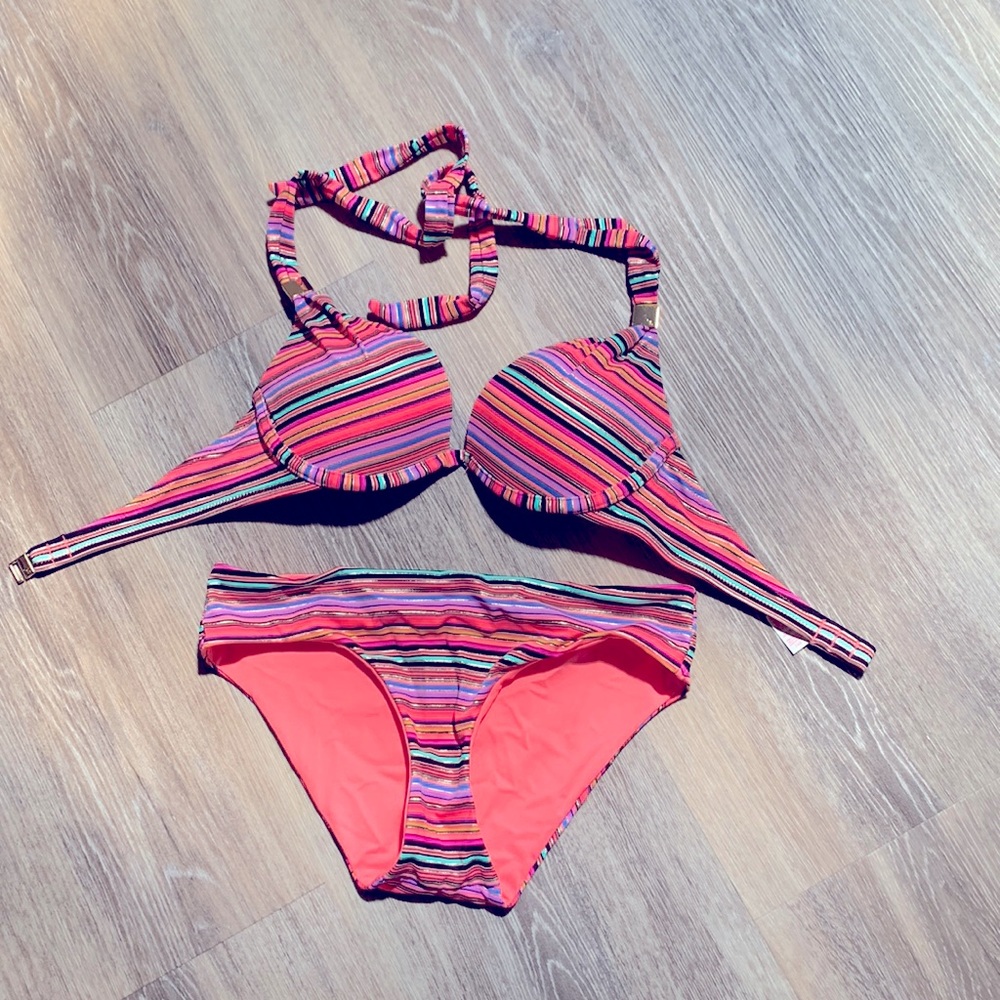 VS bikini